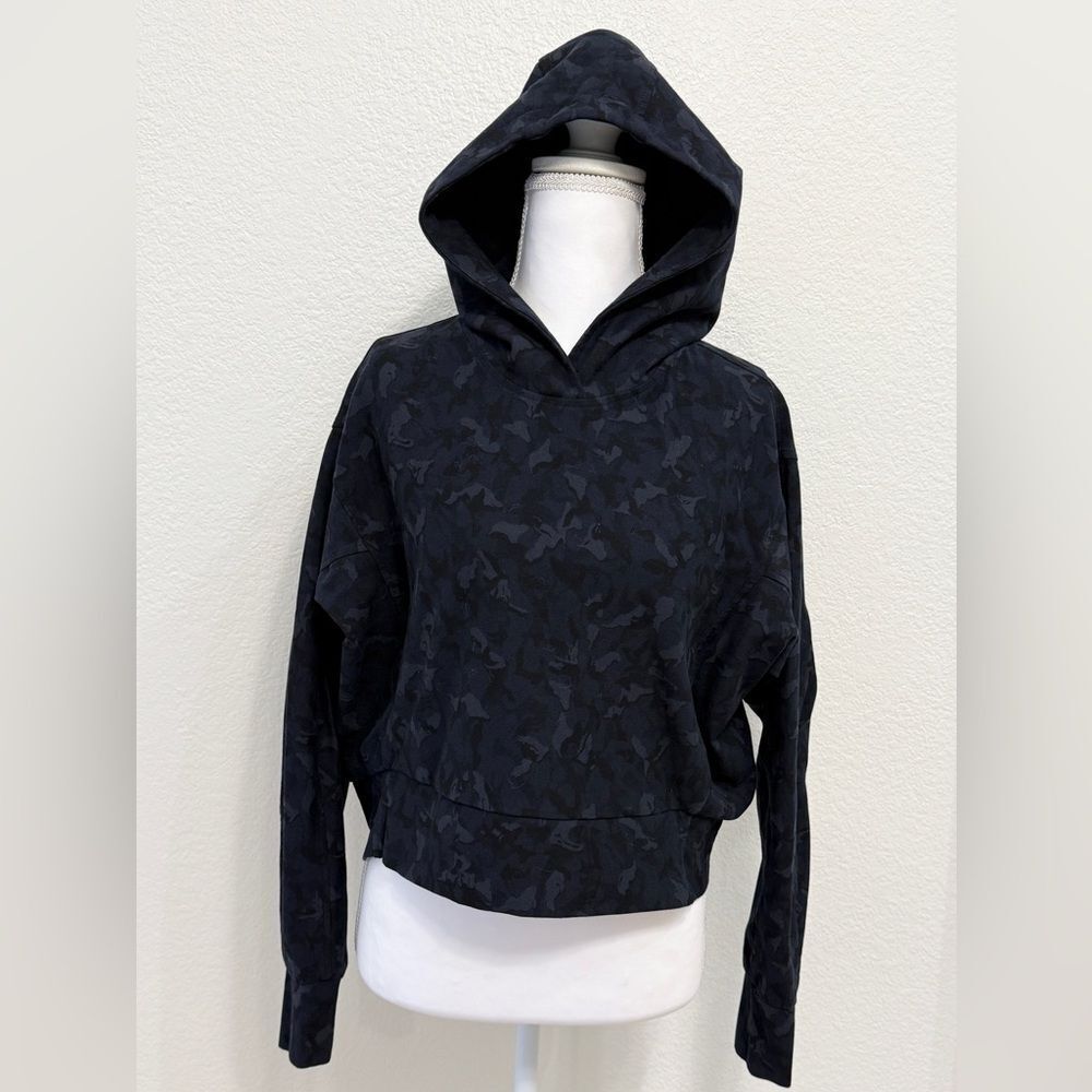 Athleta Camouflage Printed Farallon Sweatshirt - Picture 3 of 6